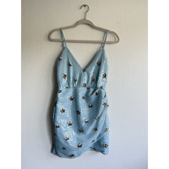 Superdown Dress Dina Mini Sequins Light Blue Star Embellished Size Small - Picture 2 of 8